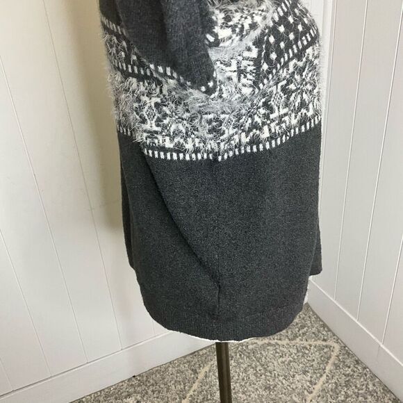 Loft Women's Size Medium Black White Snowflake Wool Mohair Blend Pullover Sweate - Picture 4 of 10